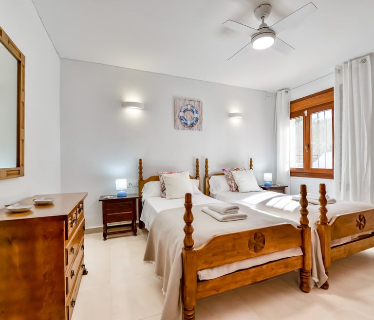 Alquiler de villa en Moraira, MIMOSA en Moraira - Habitaciones