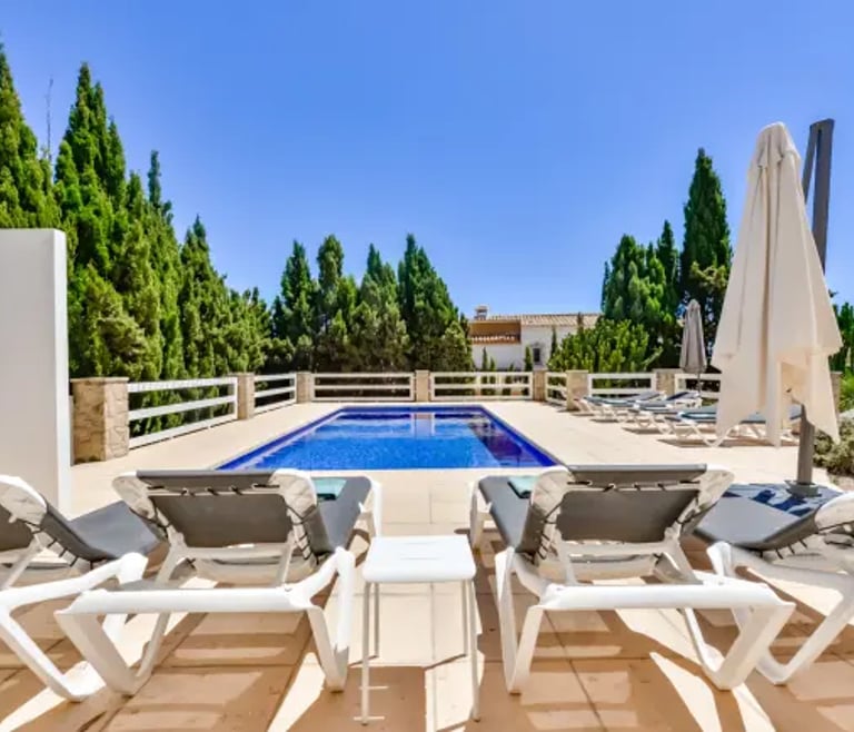 Villa te huur in Calpe: ELIZABETH en Calpe