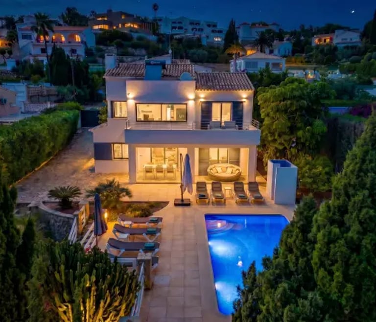 Villa te huur in Calpe: ELIZABETH en Calpe