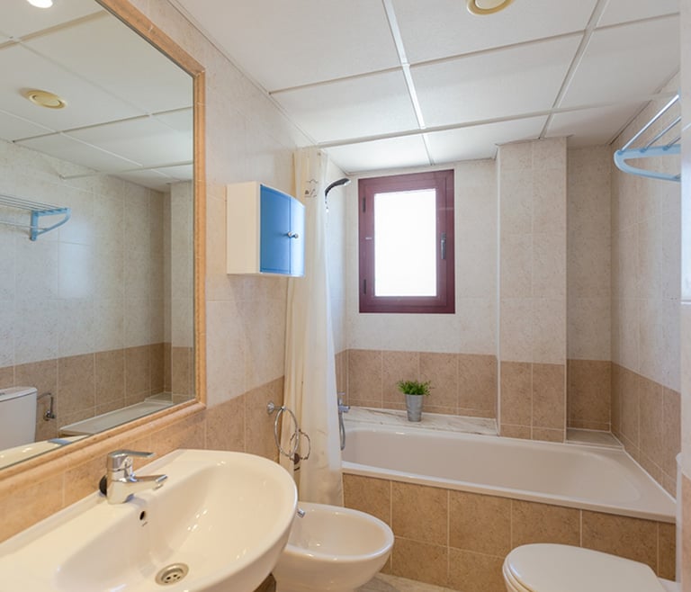 Wohnung zur Miete in Calpe CORAL BEACH in Calpe / Calp - Badezimmer