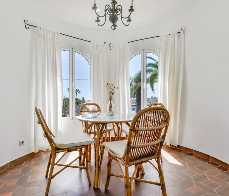 Villa te huur Benissa HELGA en Benissa - Eetkamer