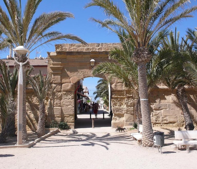 Conoce la isla de Tabarca y su historia